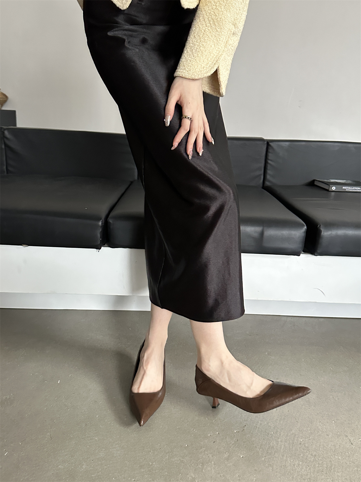 French Elegant Black Women's Shoes 2024 New Autumn Winter Pointed Toe Thin Heel Red High Heels - Image 3