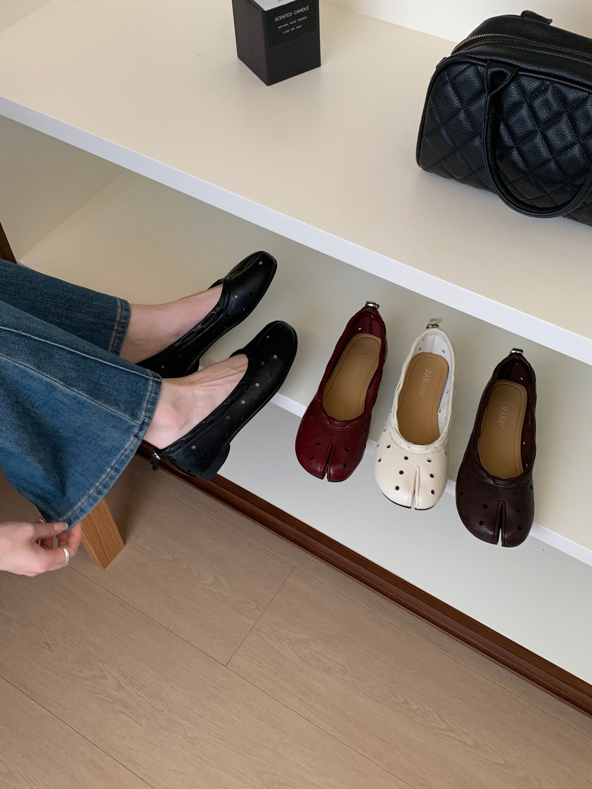 JIAMANNI Retro Hollow Split-Toe Slip-On Shoes Women's Fashion Design Drawstring Loafers