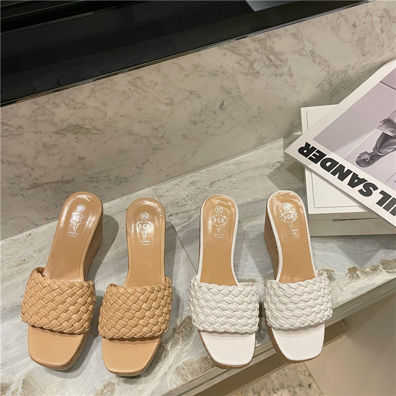 Women's Wedge Slippers 2025 Summer New Korean Style Platform Thick Sole Retro Woven High Heel One-Band Slide Sandals - Image 2